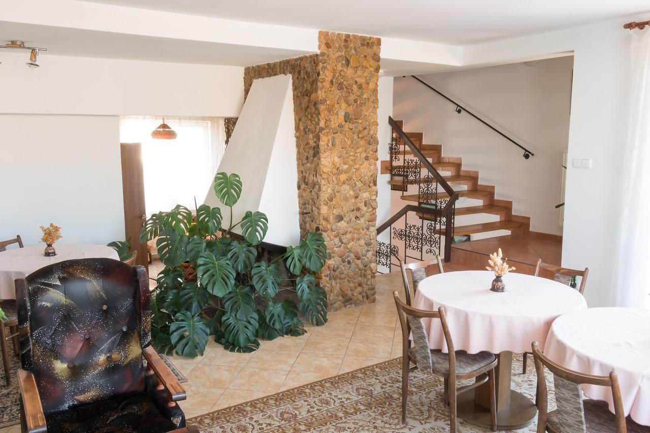 Alton Garni Hotel Ceske Budejovice Eksteriør bilde
